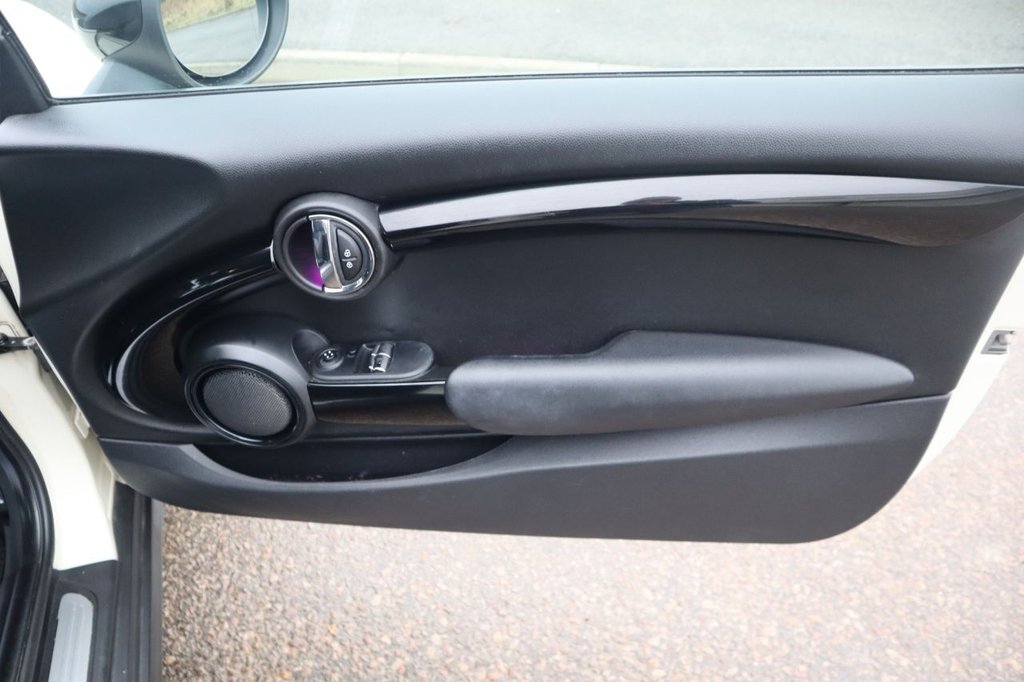 Used MINI Hatch 2018 for sale - 77200223: Photo 10