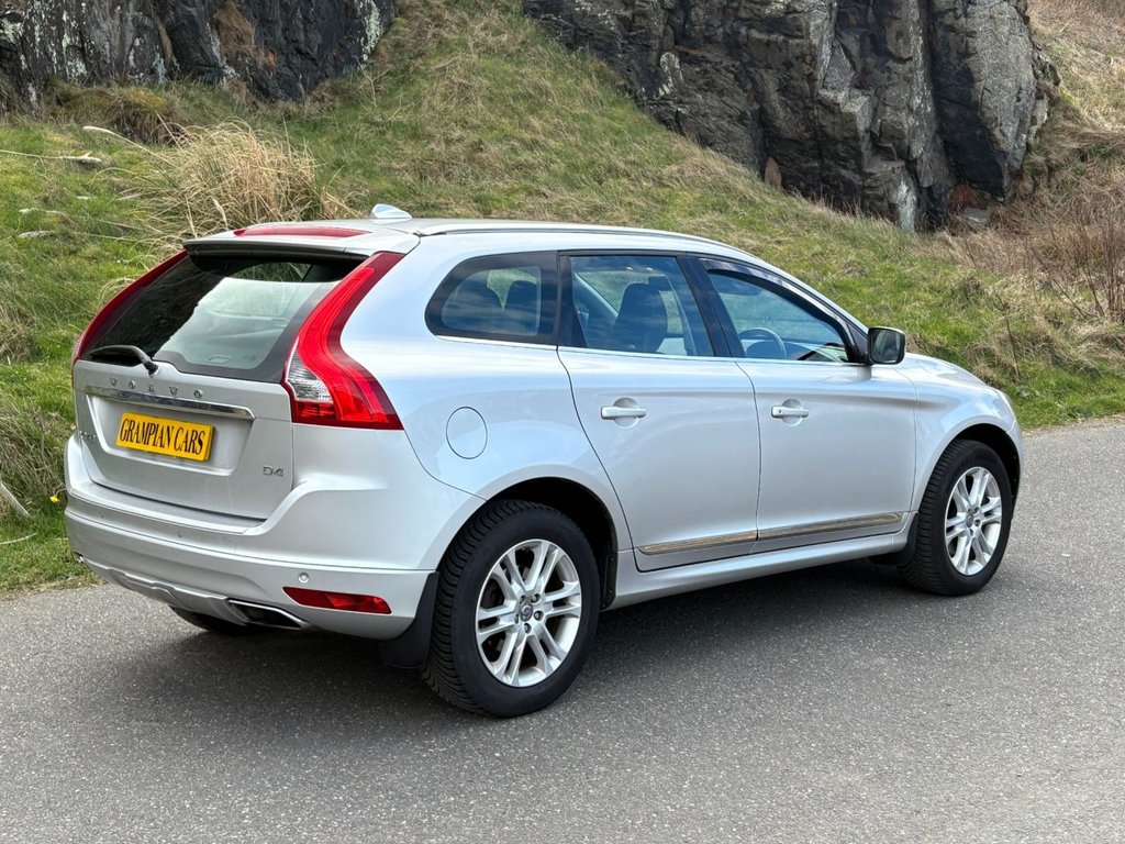 Used Volvo XC60 2014 for sale - 78069365: Photo 2