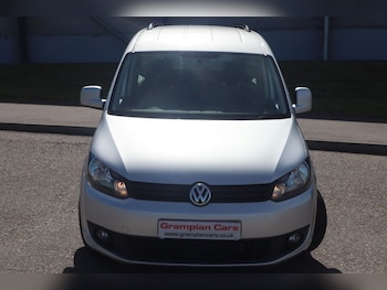 Used Volkswagen Caddy Maxi Life 2015 for sale - 75397525: Photo