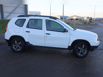 Used Dacia Duster 2018 for sale - 76962482: Photo