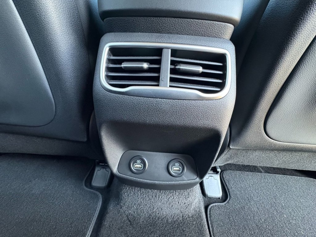 Used Hyundai Santa Fe 2022 for sale - 78200510: Photo 32