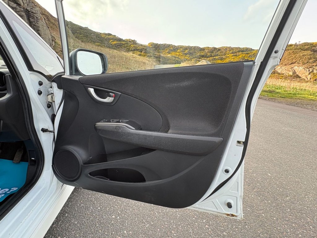 Used Honda Jazz 2014 for sale - 78117444: Photo 12