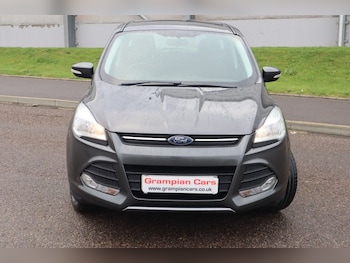 Used Ford Kuga 2015 for sale - 76245404: Photo