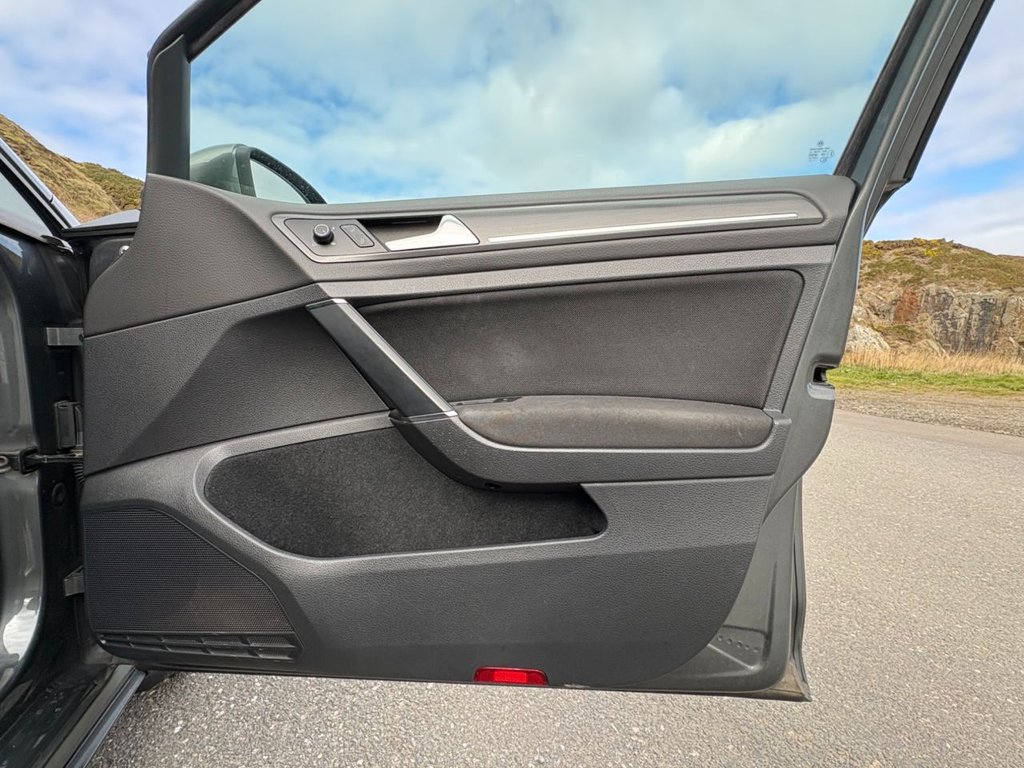 Used Volkswagen Golf 2018 for sale - 78068564: Photo 18