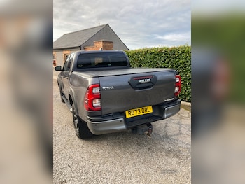 Used Toyota Hilux 2023 for sale - 79454298: Photo