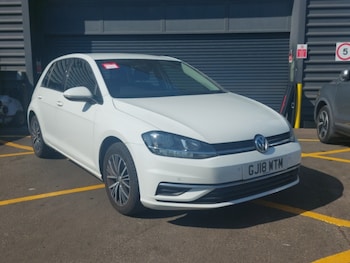 Used Volkswagen Golf 2018 for sale - 79144190: Photo