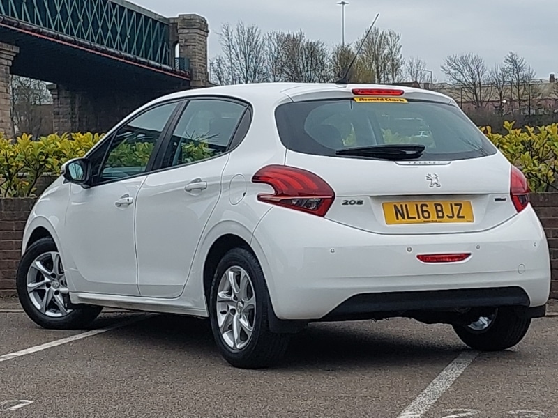 Used Peugeot 208 2016 for sale - 78094116: Photo 3