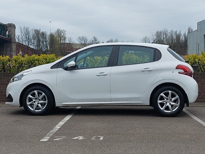 Used Peugeot 208 2016 for sale - 78094116: Photo 4