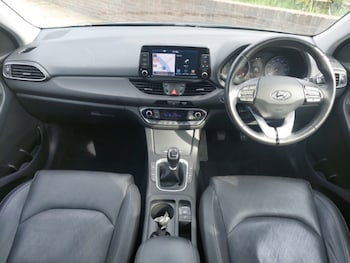 Used Hyundai i30 2017 for sale - 78669660: Photo