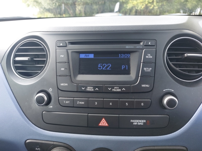 Used Hyundai i10 2015 for sale - 76055045: Photo 11