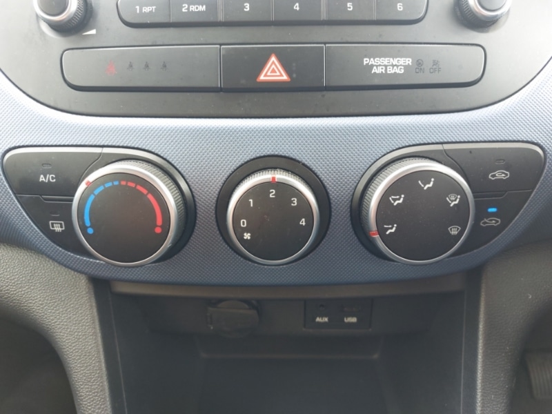 Used Hyundai i10 2015 for sale - 76055045: Photo 17