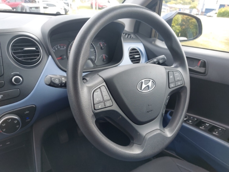 Used Hyundai i10 2015 for sale - 76055045: Photo 18