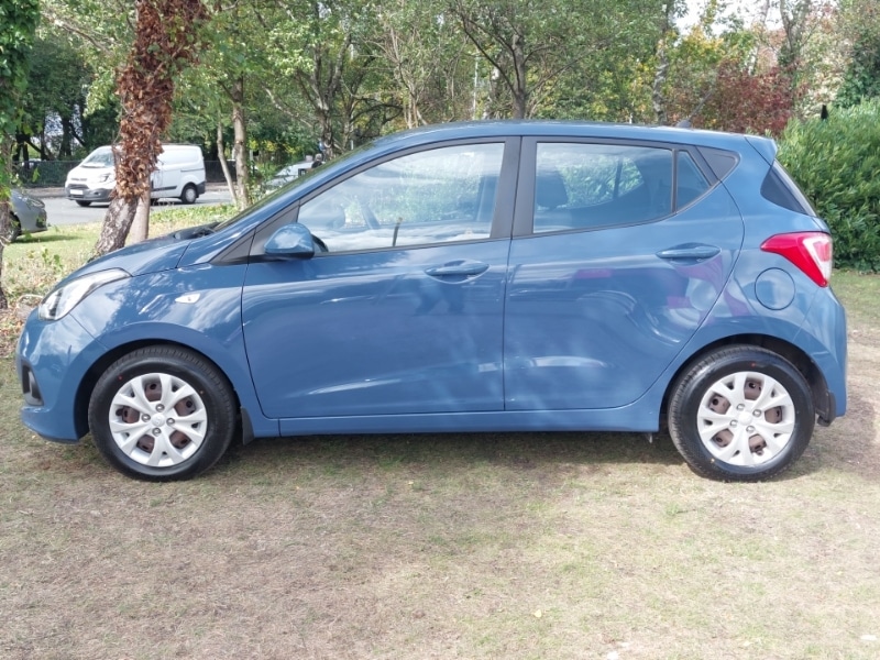 Used Hyundai i10 2015 for sale - 76055045: Photo 4