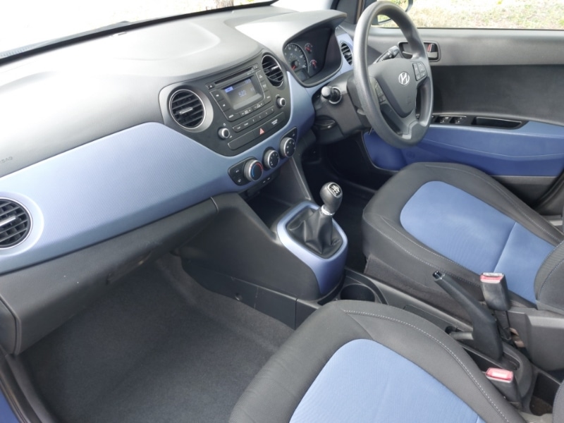 Used Hyundai i10 2015 for sale - 76055045: Photo 5