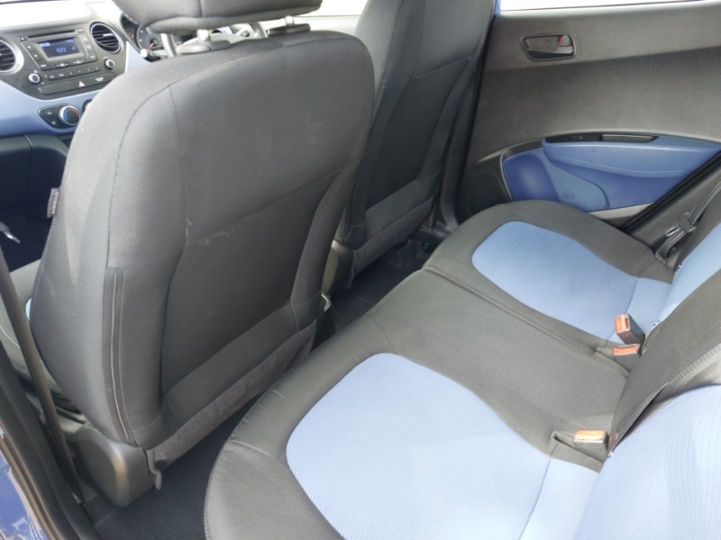 Used Hyundai i10 2015 for sale - 76055045: Photo 6