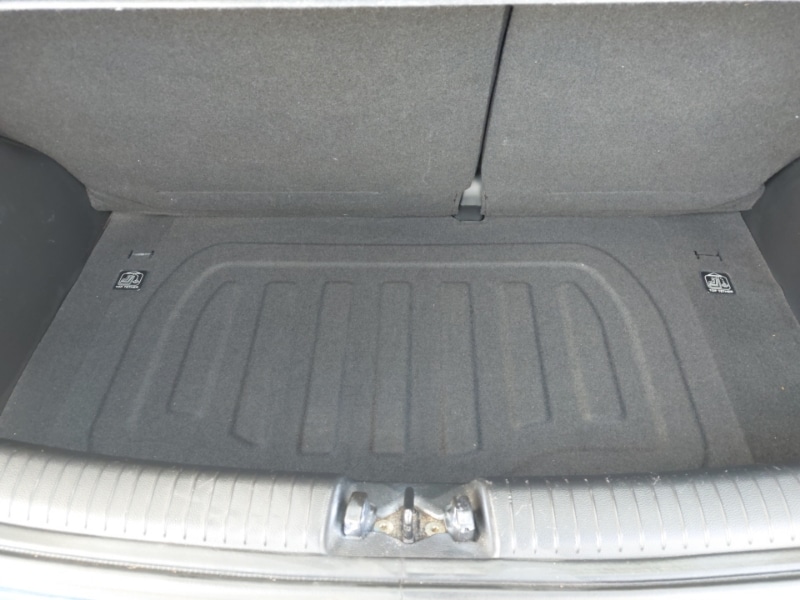 Used Hyundai i10 2015 for sale - 76055045: Photo 8