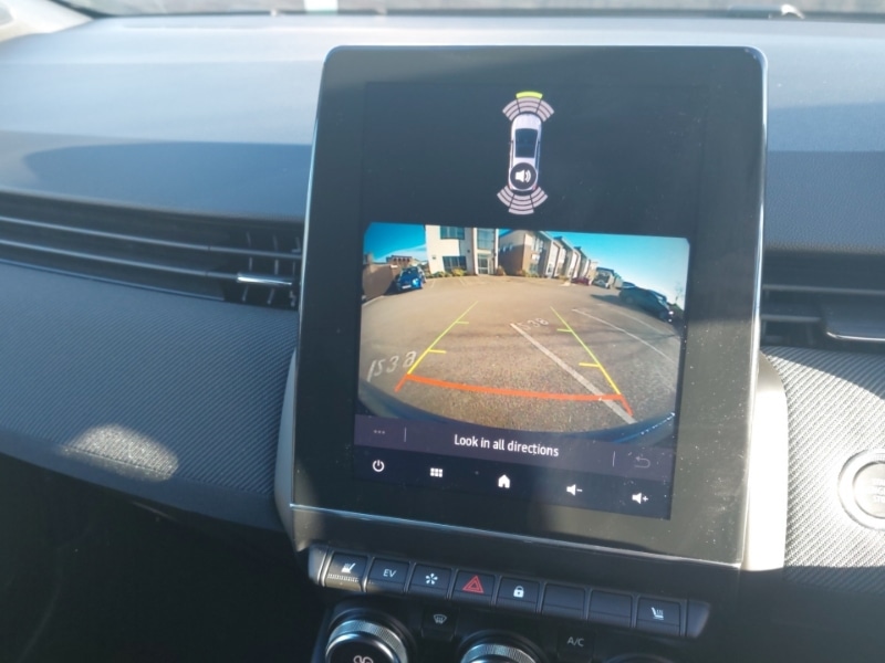 Used Renault Clio 2024 for sale - 77922084: Photo 11