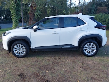 Used Toyota Yaris Cross 2022 for sale - 76054476: Photo