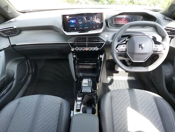 Used Peugeot 2008 2025 for sale - 74995635: Photo