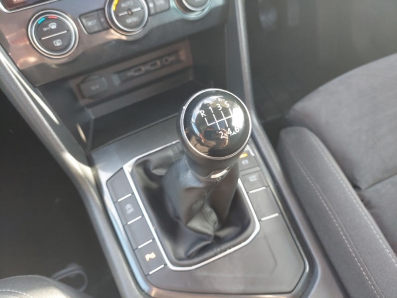 Used Volkswagen Tiguan 2018 for sale - 76630809: Photo 16