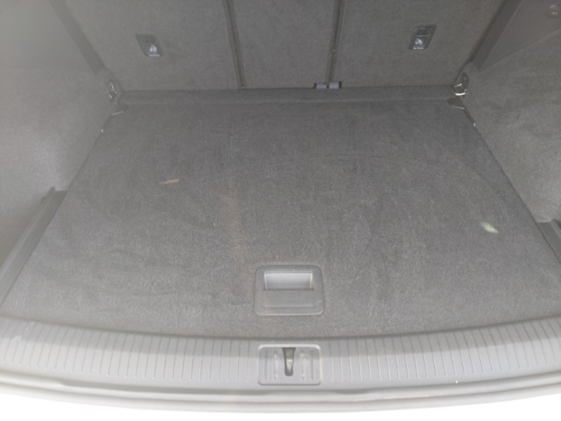 Used Volkswagen Tiguan 2018 for sale - 76630809: Photo 8