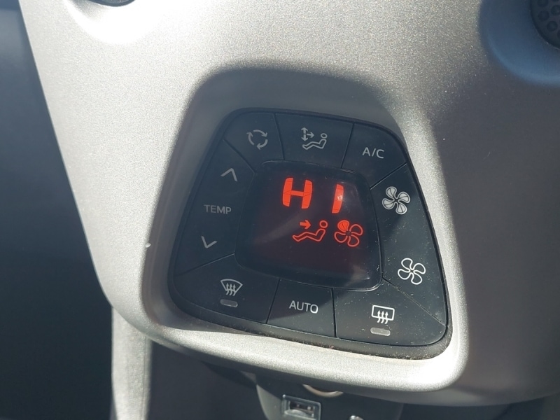 Used Toyota AYGO 2019 for sale - 78040845: Photo 18