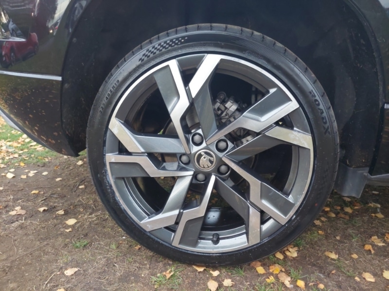 Used Skoda Karoq 2024 for sale - 76537249: Photo 12