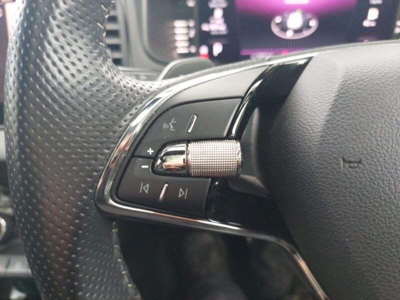 Used Skoda Karoq 2021 for sale - 76325566: Photo 13