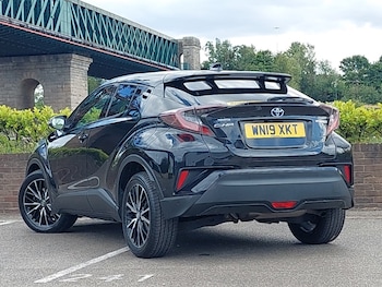 Used Toyota C-HR 2019 for sale - 79144205: Photo