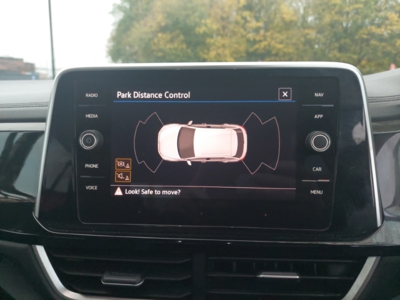 Used Volkswagen T-Roc 2023 for sale - 76518695: Photo 10