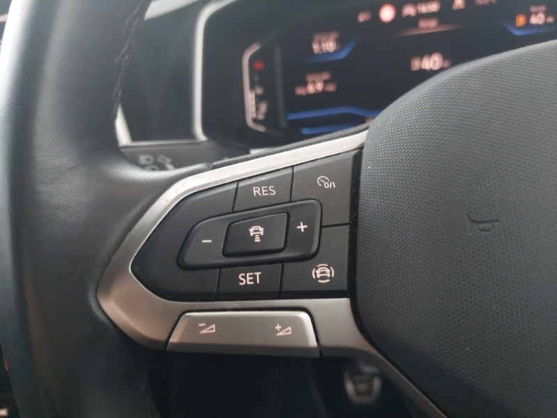 Used Volkswagen T-Roc 2023 for sale - 76518695: Photo 16