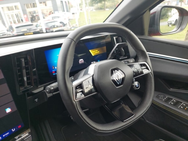 Used Renault Megane E Tech 2024 for sale - 76107982: Photo 14