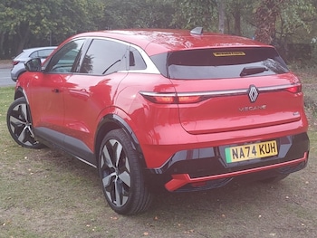Used Renault Megane E Tech 2024 for sale - 76107982: Photo 3