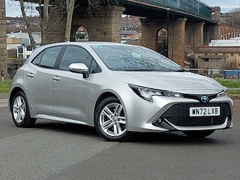 2022 - 2.0 VVT-i Hybrid Icon 5dr CVT
