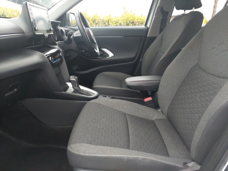 Used Toyota Yaris Cross 2022 for sale - 77385855: Photo 5