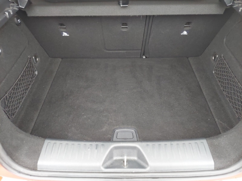 Used Mercedes-Benz A-Class 2016 for sale - 78094117: Photo 8