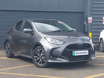 Used Toyota Yaris 2023 for sale - 79492926: Photo