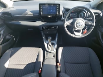 Used Toyota Yaris 2023 for sale - 79492926: Photo