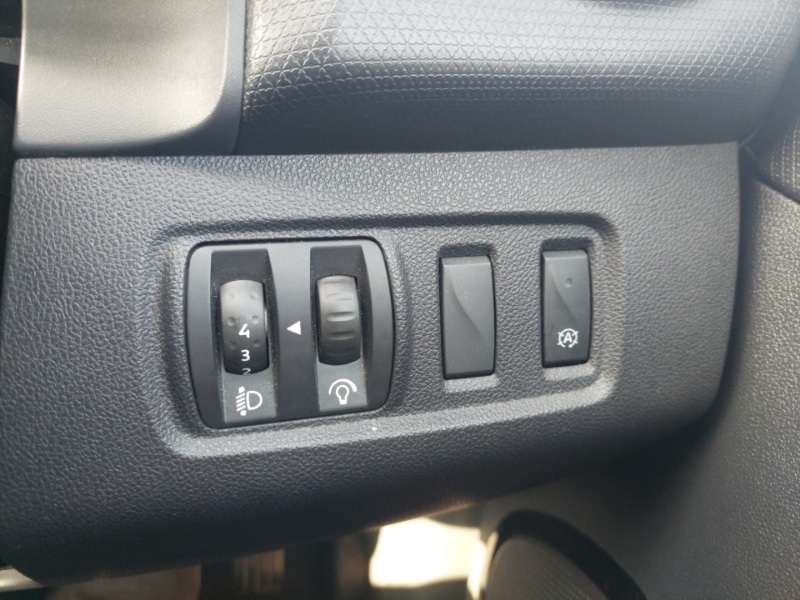 Used Renault Clio 2018 for sale - 77776615: Photo 14