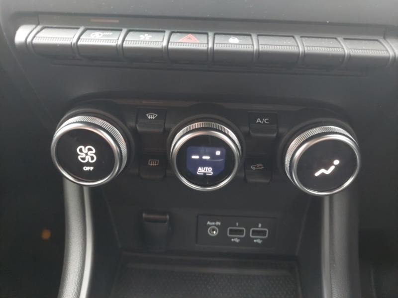 Used Renault Captur 2021 for sale - 76543609: Photo 19