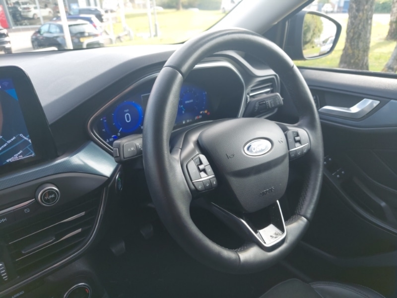 Used Ford Focus 2021 for sale - 76225934: Photo 15