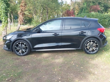 Used Ford Focus 2021 for sale - 76225934: Photo 4