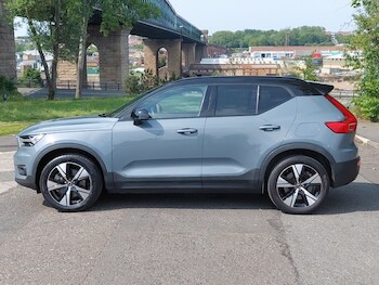Used Volvo XC40 2021 for sale - 75542440: Photo
