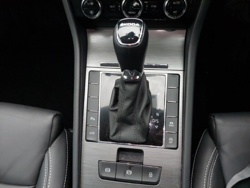 Used Skoda Superb 2023 for sale - 77466128: Photo 13