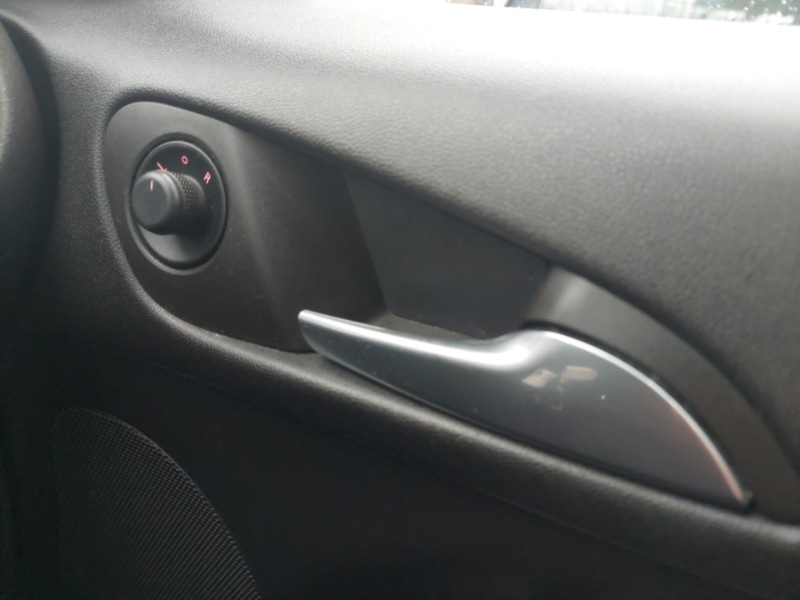 Used Vauxhall ADAM 2015 for sale - 77751606: Photo 14