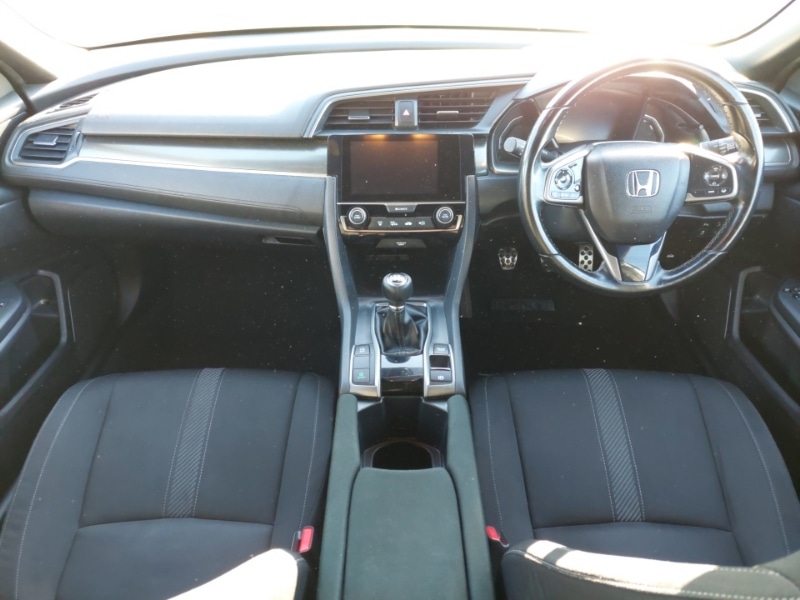 Used Honda Civic 2019 for sale - 77556142: Photo 2