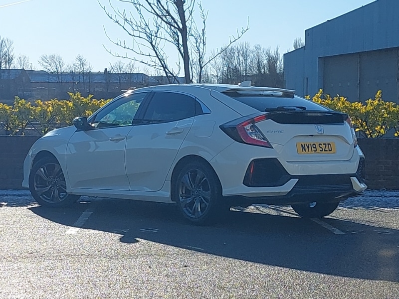 Used Honda Civic 2019 for sale - 77556142: Photo 3