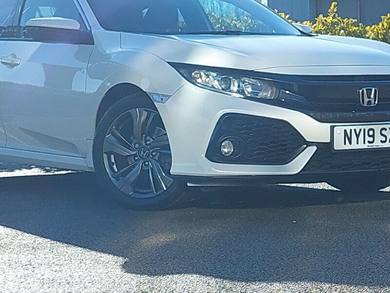 Used Honda Civic 2019 for sale - 77556142: Photo 9