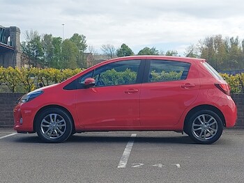 Used Toyota Yaris 2015 for sale - 78403473: Photo