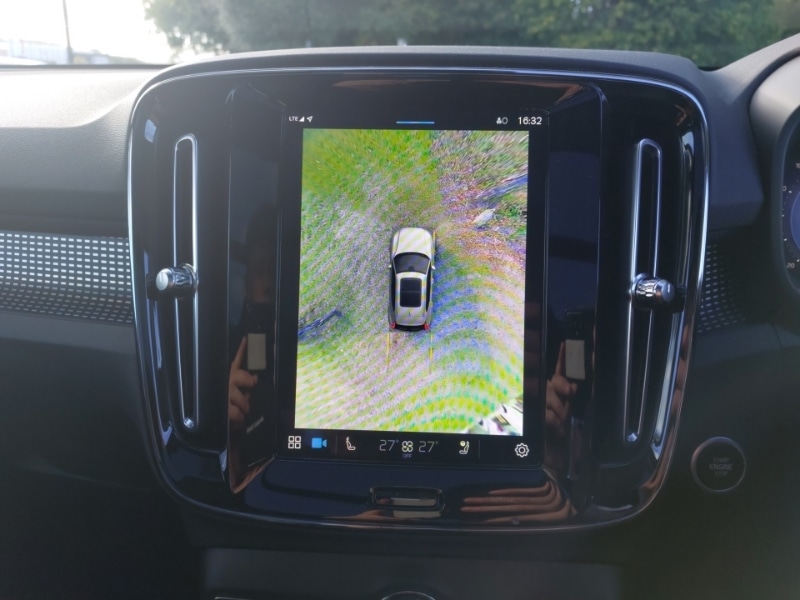 Used Volvo XC40 2023 for sale - 77028408: Photo 10